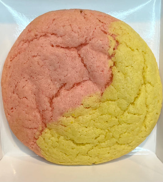 Strawberry Lemonade Cake Cookie